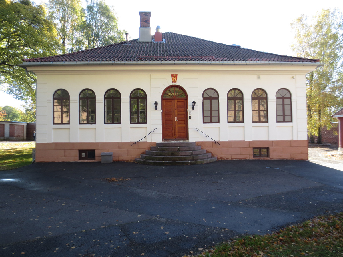 Det hvite hus er ferdig restaurert og har fått tilbake opprinnelig fargebruk.